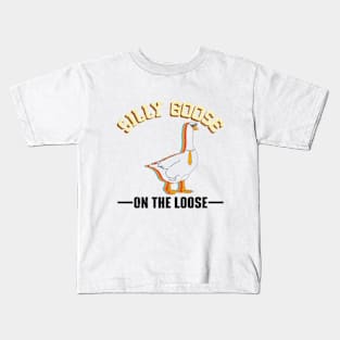 Silly Goose on the loose Vintage Retro Kids T-Shirt